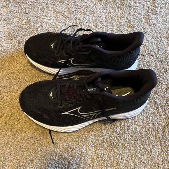 MIZUNO | MIZUNO women running shoes wave rider 28 like new - Picture 4 of 5